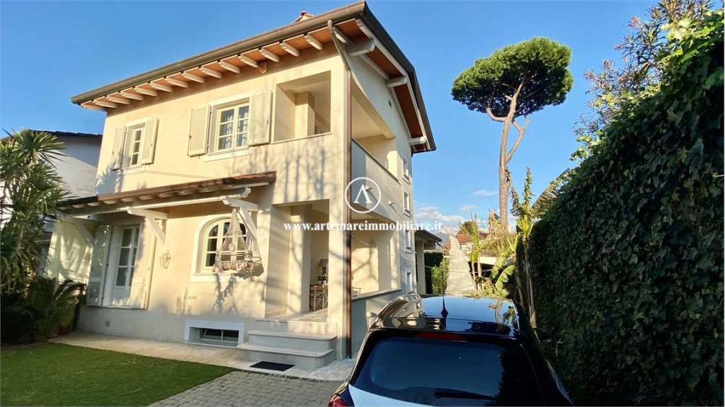 casa indipendente in affitto a Forte dei Marmi