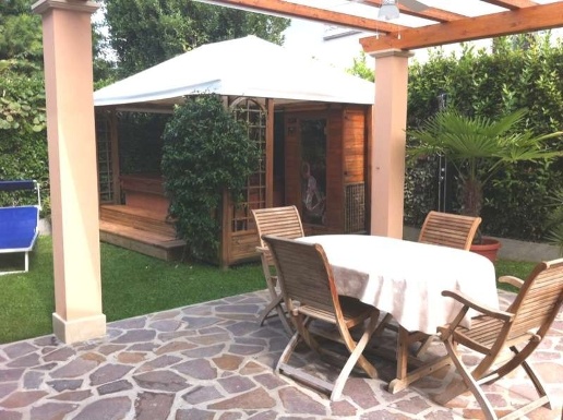 casa indipendente in affitto a Forte dei Marmi