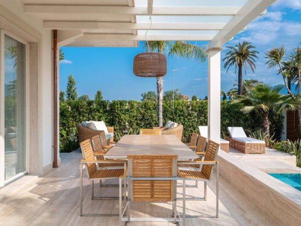 casa indipendente in affitto a Forte dei Marmi in zona Vittoria Apuana