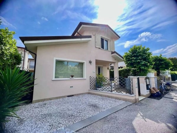 casa indipendente in affitto a Forte dei Marmi