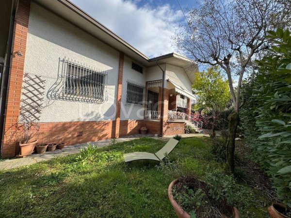 casa indipendente in affitto a Forte dei Marmi