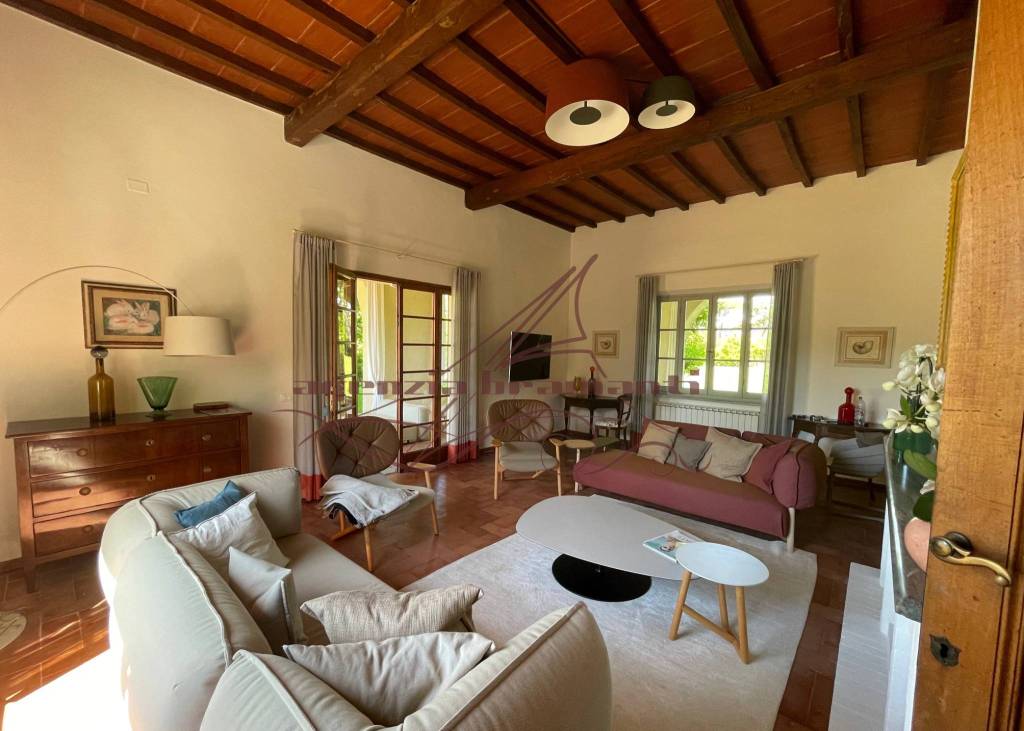 casa indipendente in affitto a Forte dei Marmi in zona Roma Imperiale