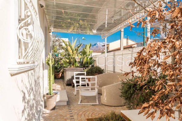 casa indipendente in affitto a Forte dei Marmi