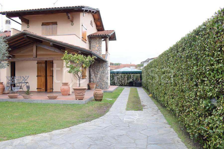 casa indipendente in affitto a Forte dei Marmi