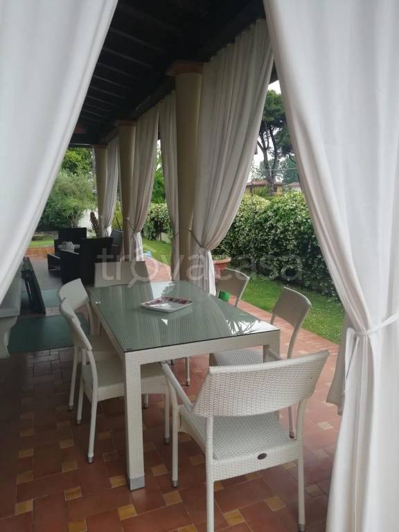 casa indipendente in affitto a Forte dei Marmi