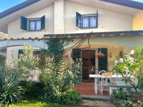 casa indipendente in affitto a Forte dei Marmi