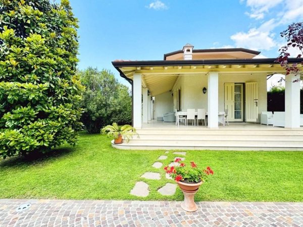 casa indipendente in affitto a Forte dei Marmi