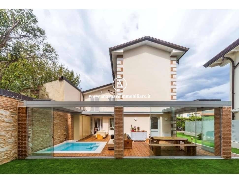 appartamento in affitto a Forte dei Marmi