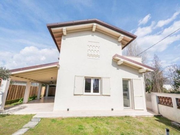 casa indipendente in affitto a Forte dei Marmi