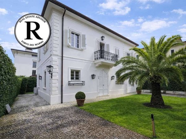casa indipendente in affitto a Forte dei Marmi