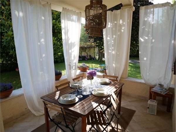 casa indipendente in affitto a Forte dei Marmi in zona Vittoria Apuana