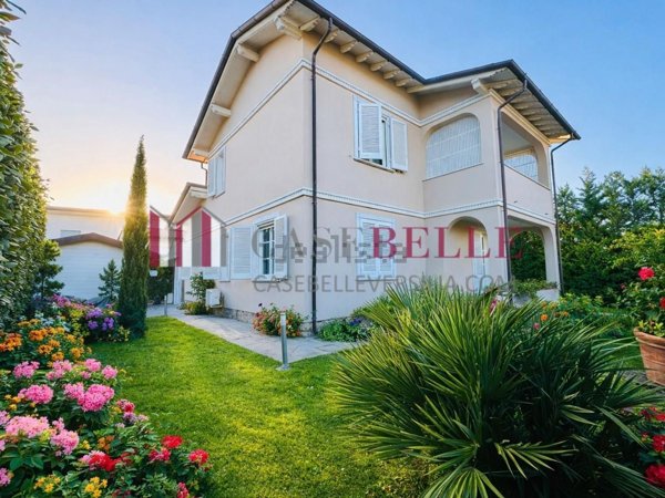 casa indipendente in affitto a Forte dei Marmi