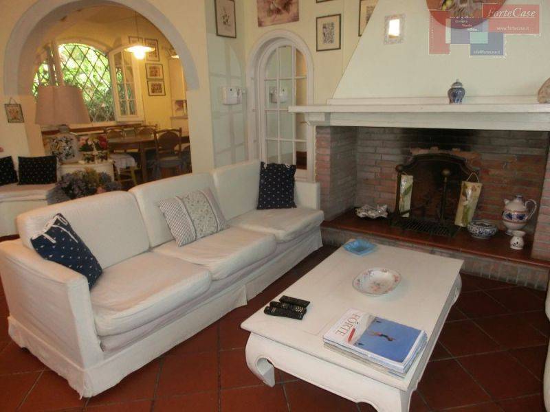 casa indipendente in affitto a Forte dei Marmi