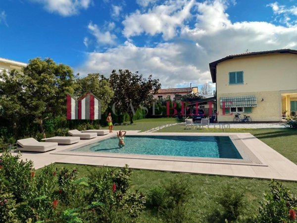 casa indipendente in affitto a Forte dei Marmi