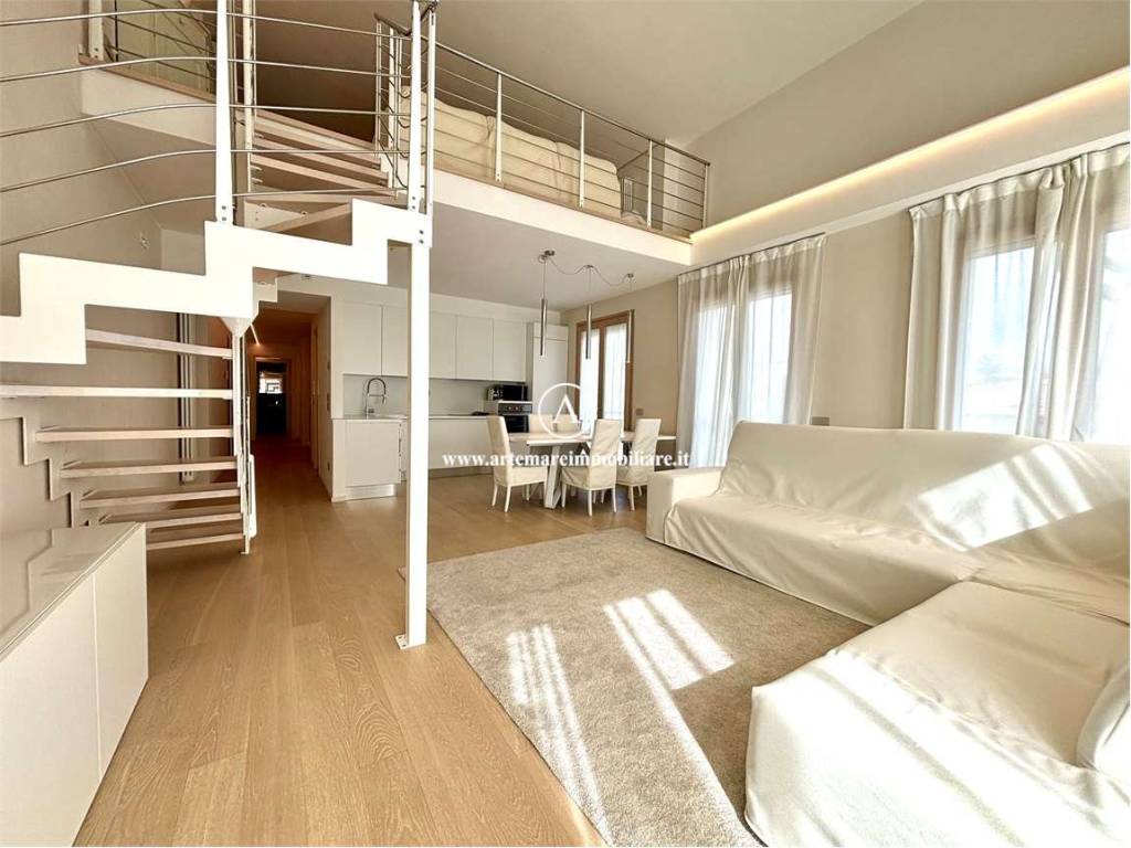 appartamento in affitto a Forte dei Marmi in zona Vittoria Apuana