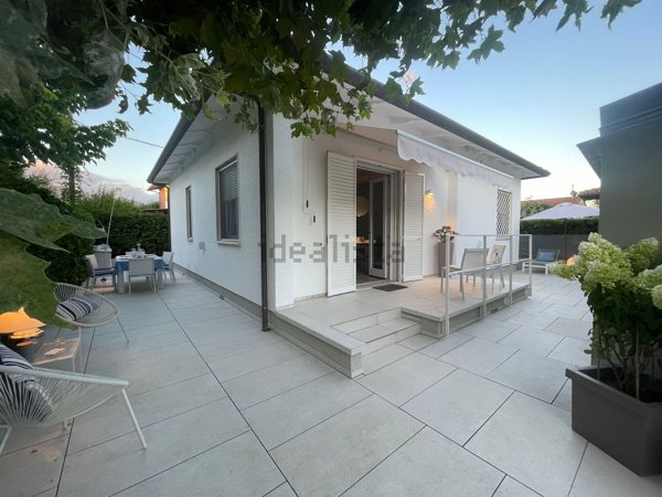 casa indipendente in affitto a Forte dei Marmi