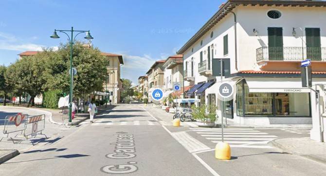 negozio in affitto a Forte dei Marmi