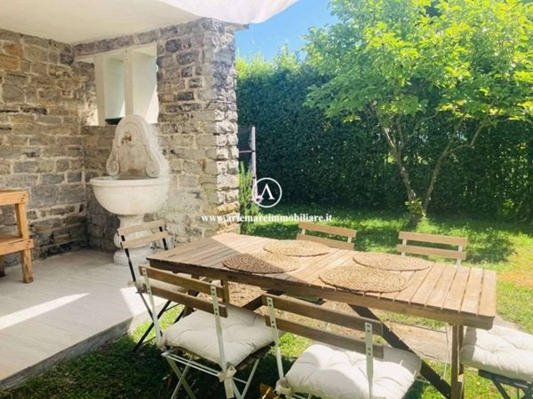 casa indipendente in affitto a Forte dei Marmi in zona Vittoria Apuana