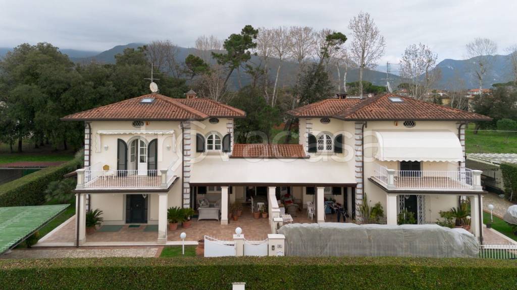 casa indipendente in affitto a Forte dei Marmi