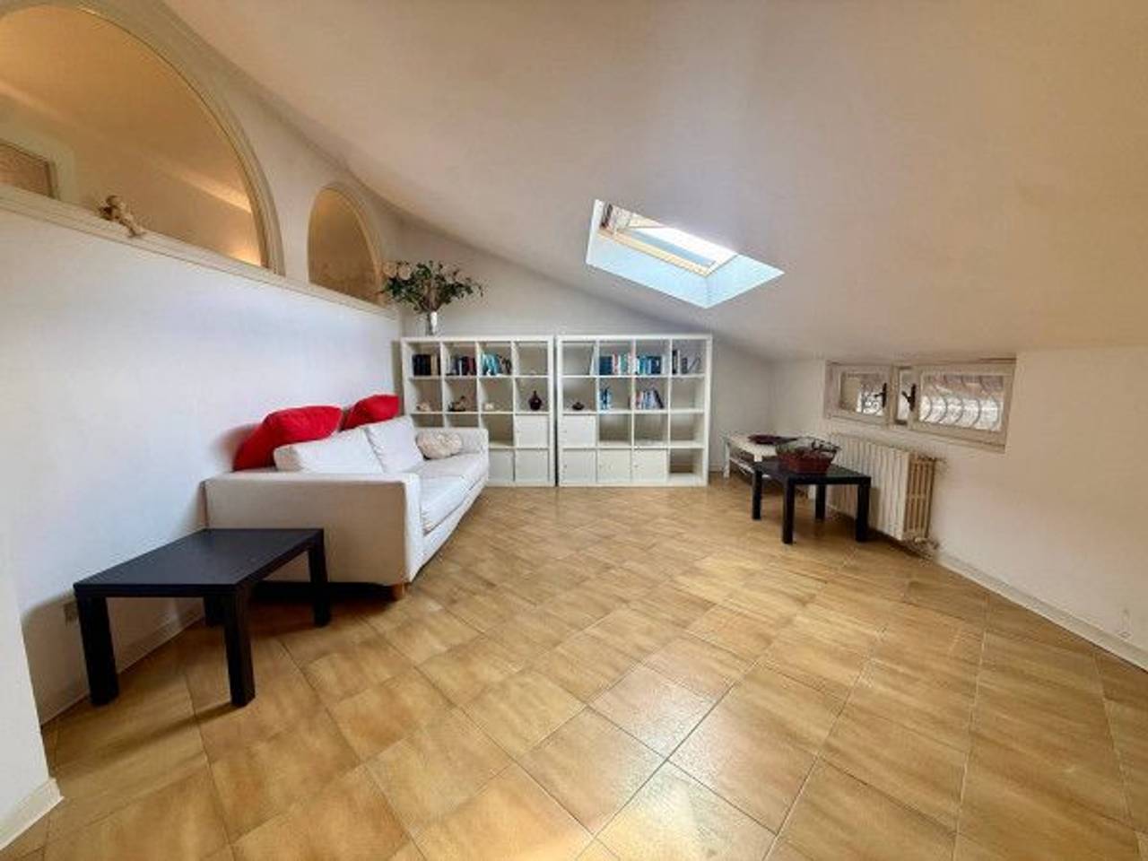 appartamento in affitto a Forte dei Marmi in zona Roma Imperiale