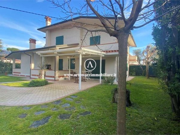 casa indipendente in affitto a Forte dei Marmi