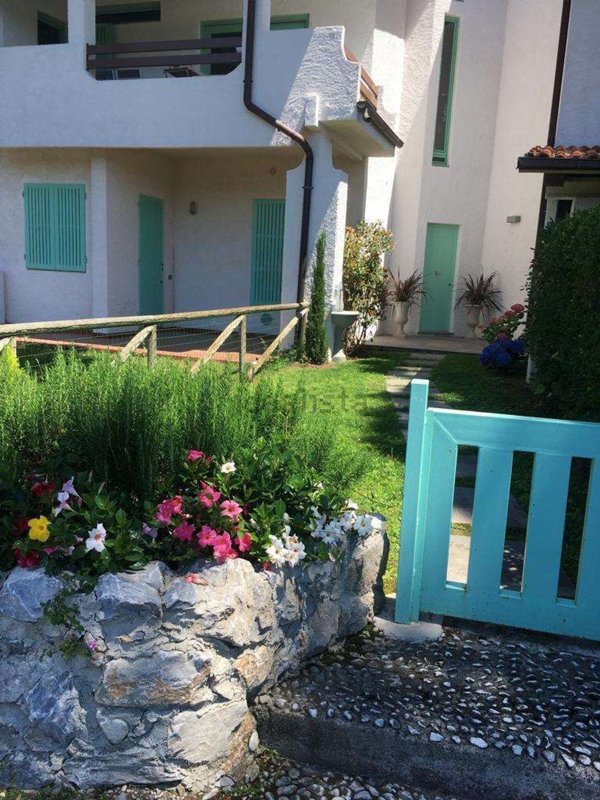 casa indipendente in affitto a Forte dei Marmi in zona Vittoria Apuana