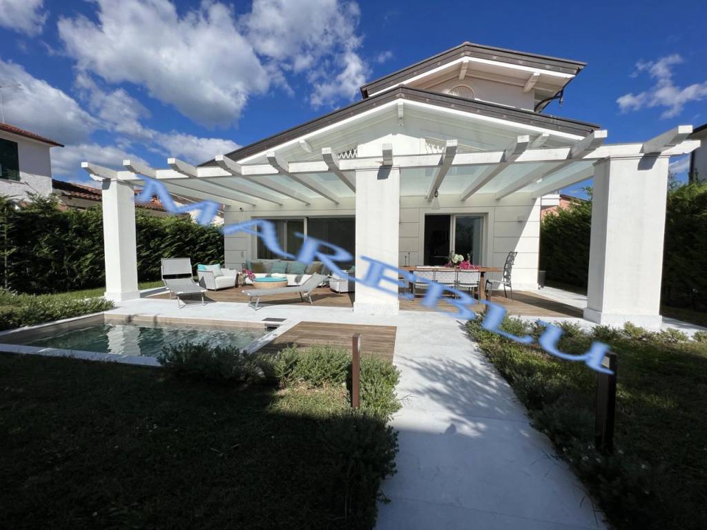 casa indipendente in affitto a Forte dei Marmi