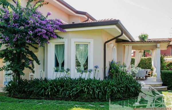 casa indipendente in affitto a Forte dei Marmi