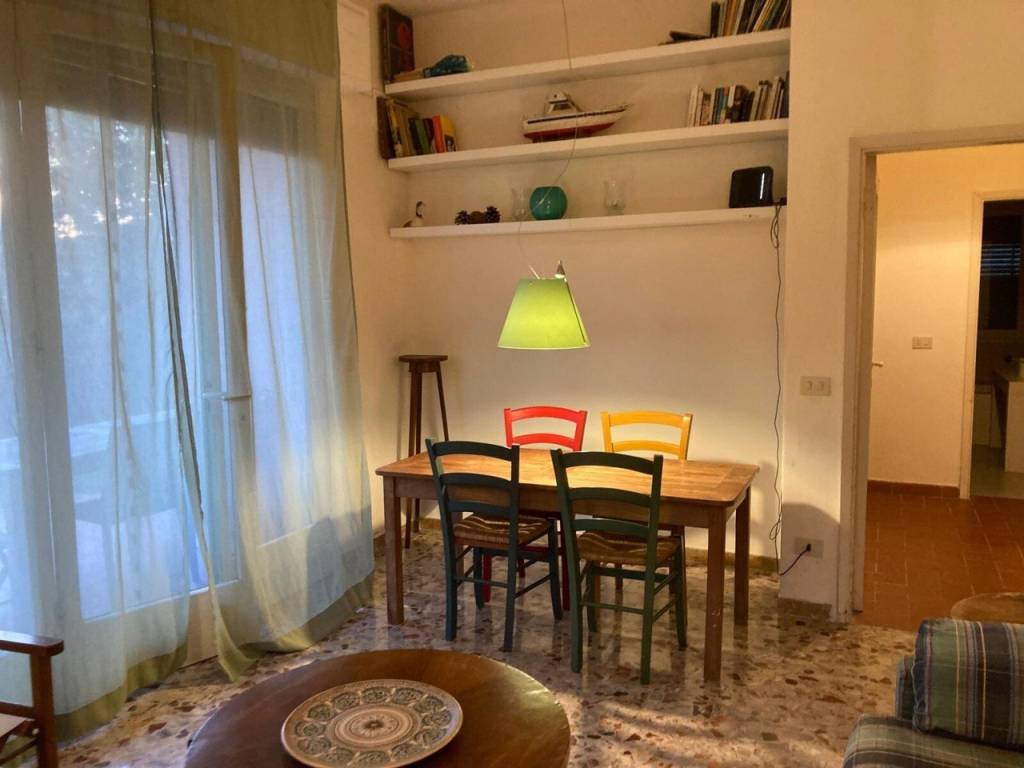 appartamento in affitto a Forte dei Marmi in zona Vittoria Apuana