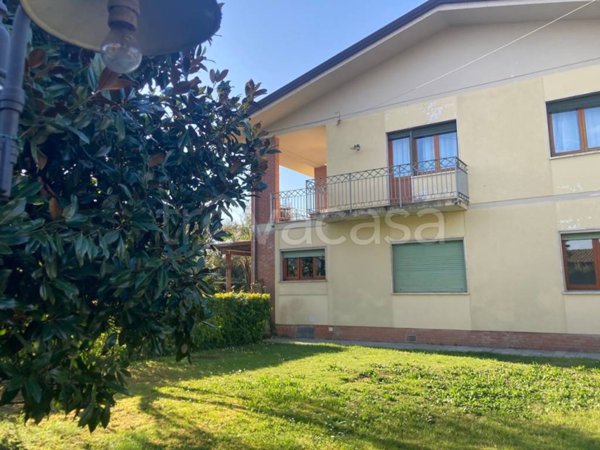 appartamento in affitto a Forte dei Marmi in zona Vittoria Apuana