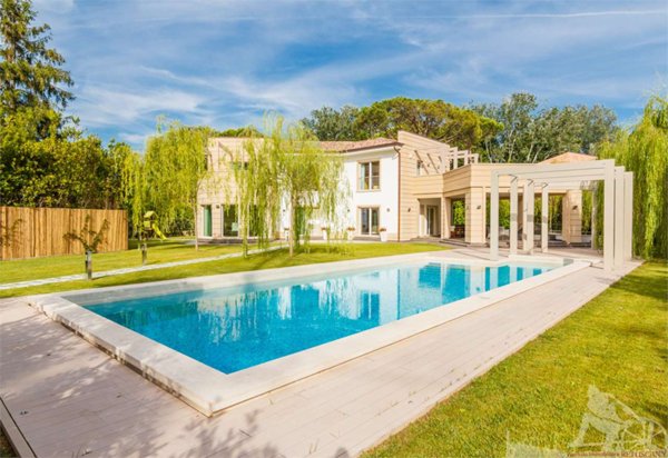 casa indipendente in affitto a Forte dei Marmi