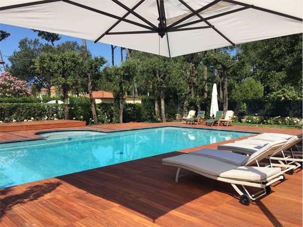 casa indipendente in affitto a Forte dei Marmi in zona Roma Imperiale