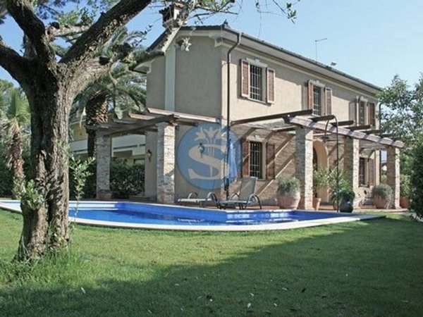 casa indipendente in affitto a Forte dei Marmi