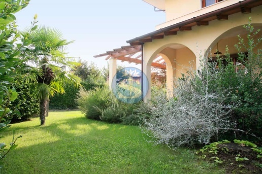 casa indipendente in affitto a Forte dei Marmi in zona Vittoria Apuana