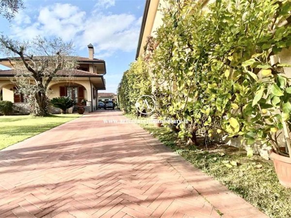 casa indipendente in affitto a Forte dei Marmi