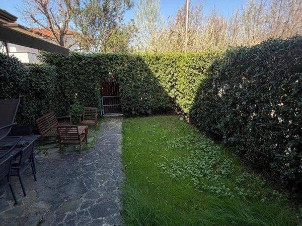 casa indipendente in affitto a Forte dei Marmi