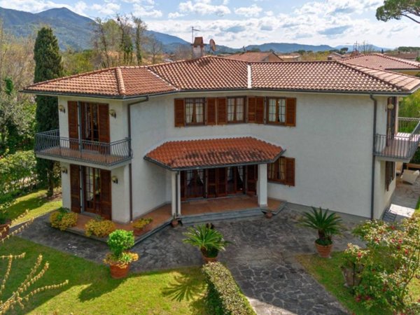 casa indipendente in affitto a Forte dei Marmi