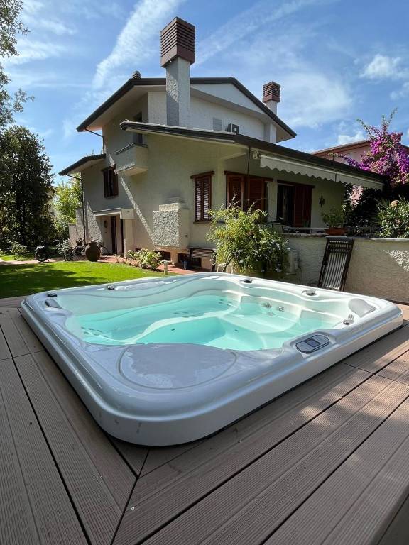 casa indipendente in affitto a Forte dei Marmi