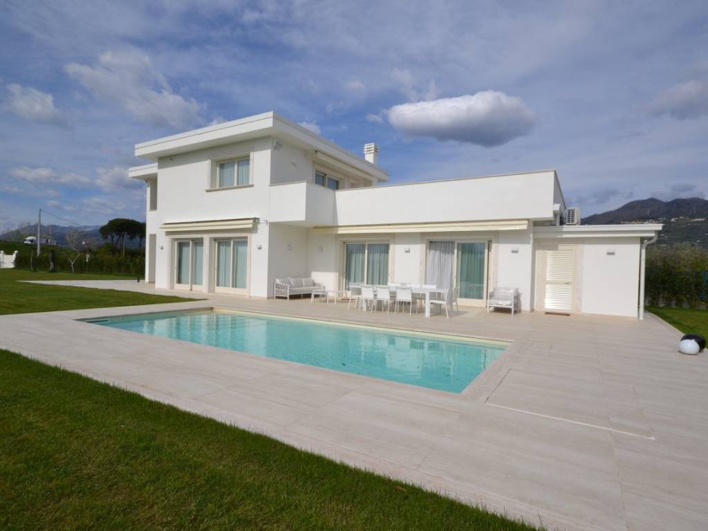 casa indipendente in affitto a Forte dei Marmi in zona Vaiana