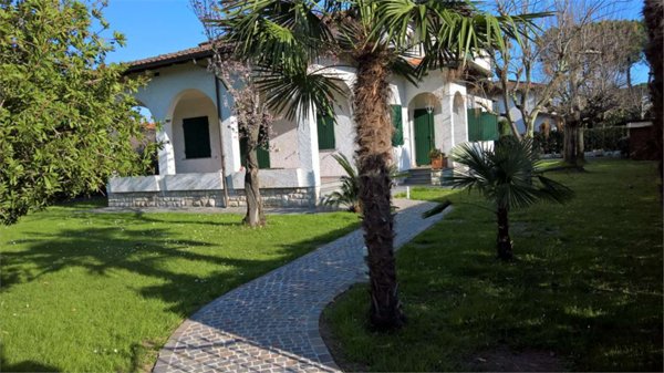 casa indipendente in affitto a Forte dei Marmi