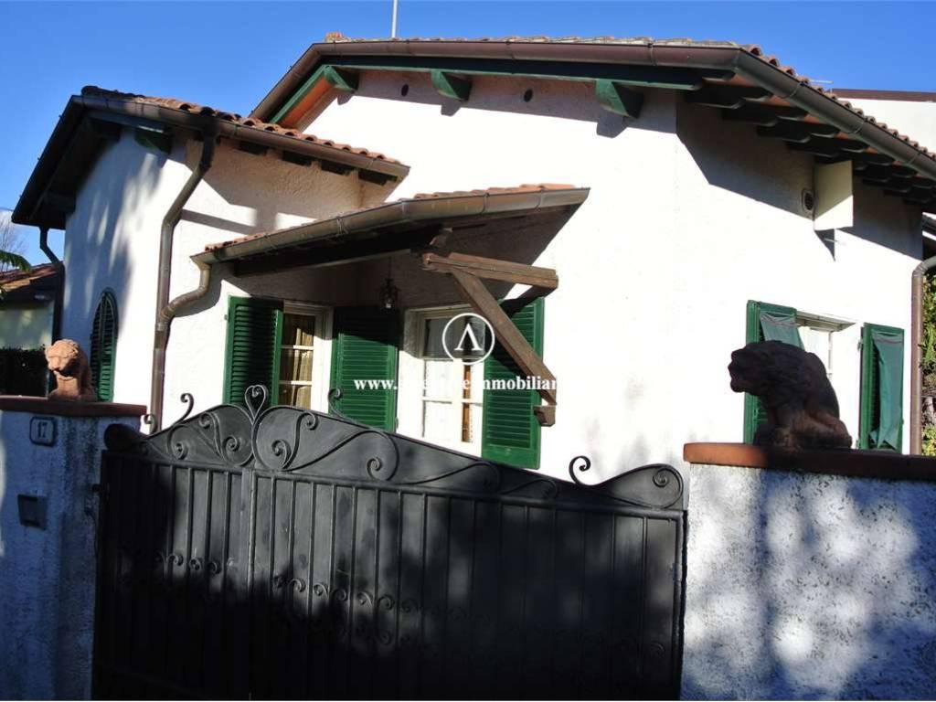 casa indipendente in affitto a Forte dei Marmi