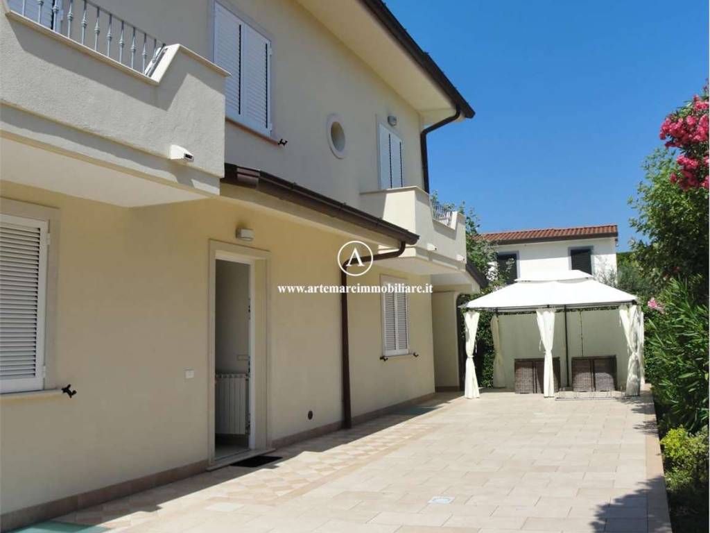 casa indipendente in affitto a Forte dei Marmi
