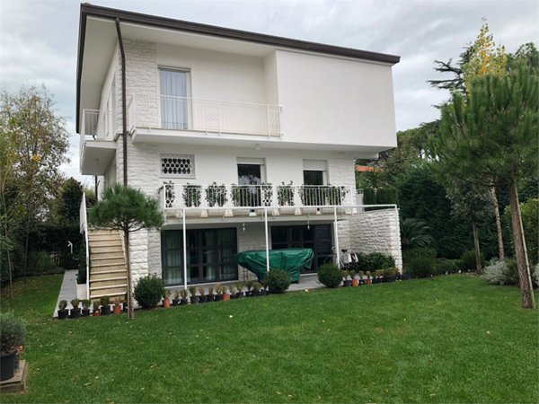 casa indipendente in affitto a Forte dei Marmi