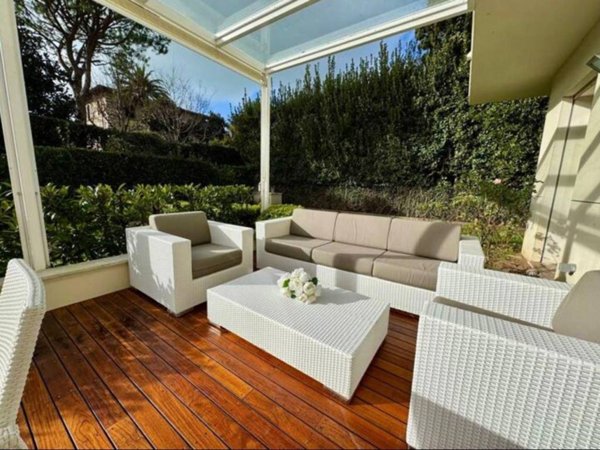 casa indipendente in affitto a Forte dei Marmi in zona Roma Imperiale