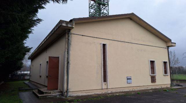 locale commerciale in affitto a Forte dei Marmi in zona Vittoria Apuana