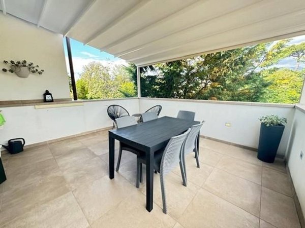 appartamento in affitto a Forte dei Marmi in zona Vittoria Apuana