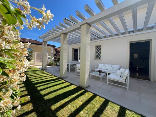 casa indipendente in affitto a Forte dei Marmi