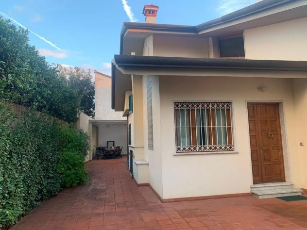 casa indipendente in affitto a Forte dei Marmi
