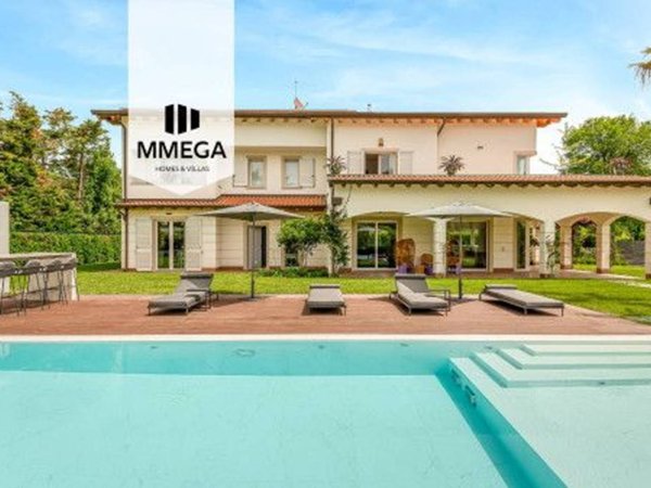casa indipendente in affitto a Forte dei Marmi in zona Vittoria Apuana