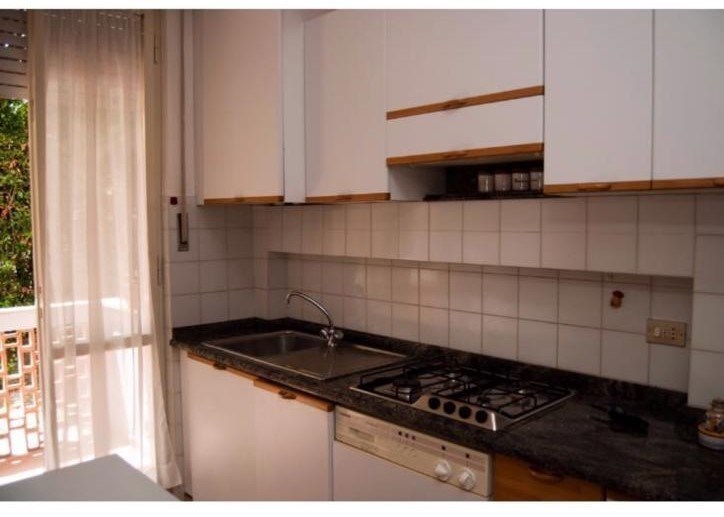 appartamento in affitto a Forte dei Marmi in zona Vittoria Apuana